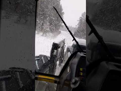 risteyksen aurausta valmet 6400