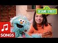 Sesame Street Rosita And Gabi Sing Tu Me Gustas Song