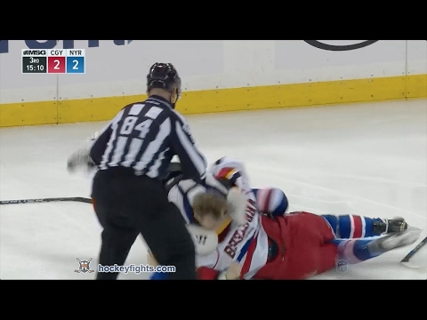 Kris Versteeg vs Pavel Buchnevich