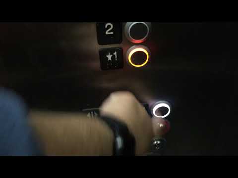 Final ride of the Koné hydraulic elevator at Forever 21 fashion island