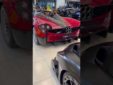 Lamborghini Veneno Versus pagani Huayra #supercars  #sian #status #shorts