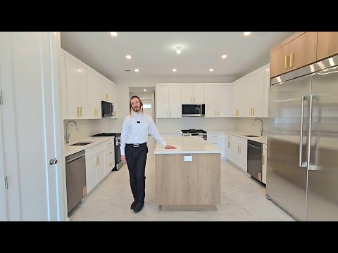 The Small Jobs Nobody Wants Before You Move In—That's Where Mordechai Gandel Has You Covered.