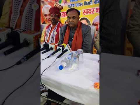 भारत के पूर्व प्रधानमंत्री भारत रत्न अटल जी की जयंती मिशन मोदी महानगर आगरा के महापौर नवीन जैन