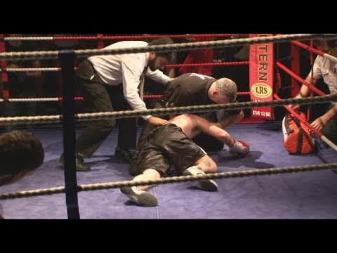 Classic IBA Boxing - Mali Richardson v Ricky Rocker - Big Knockout!