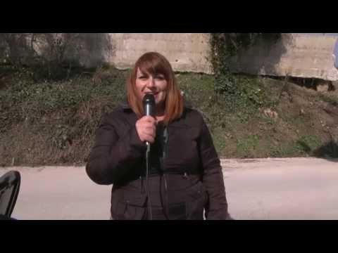 muro in bilico su una strada ad appignano del tronto