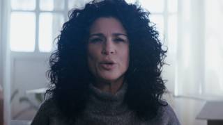 Video Y Ahora Que de Karina