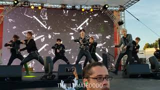 181130 Be Quiet Monsta X @ Jingle Ball LA Village