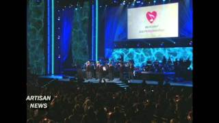 BARBRA STREISAND MUSICARES BRINGS OUT GLEE, FAITH, WONDER, MANILOW