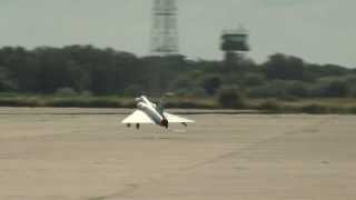 preview picture of video 'Ali Machinchy MIRAGE 2000 Elvington jet meeting'