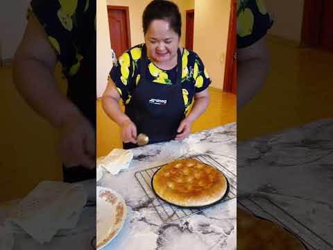 Казахский таба нан со сливочным маслом. Хлеб из детства . Рецепт лепешки