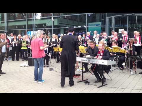 Solidaritätskonzert für den MSV - Duisburglied-Komponist erfüllt sich einen Traum