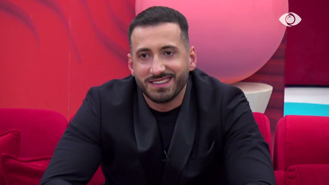 Jozi sqaron debatet me banorët, Gerta e revoltuar: Keni përdorur mëmësinë…