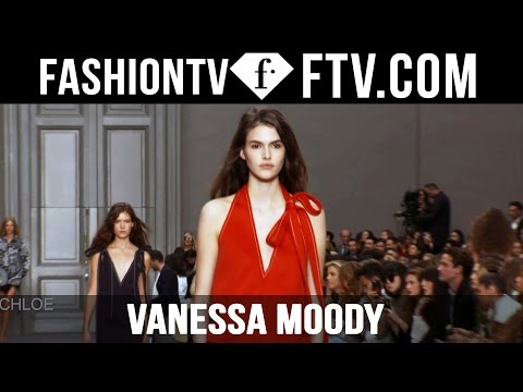 Model Talks Paris S/S 16 - Vanessa Moody | FashionTV