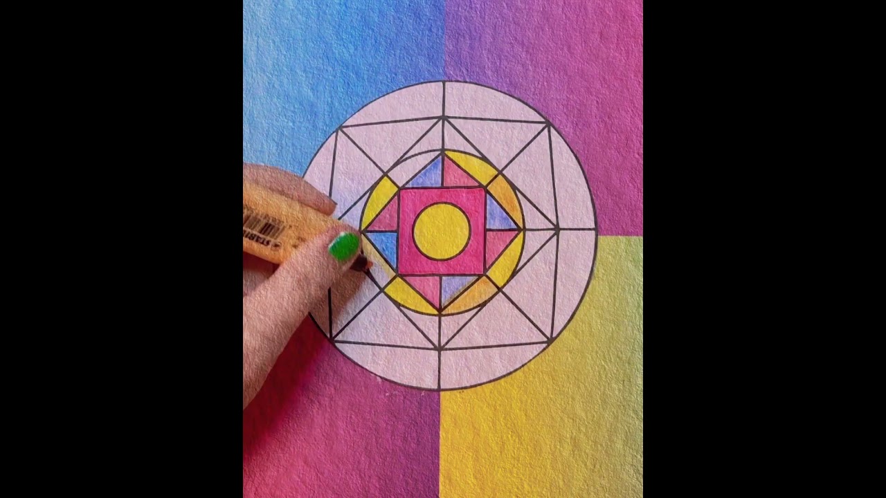 💜Monday Mandalas Colouring in #2 #colouring #relaxing #satisfying #colour #shorts #mandela #art