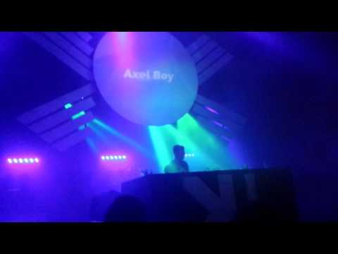 Axel boy live, Skrillex Purple Lamborghini w/ Virtual Riot - Dragons @ Kaputt! Leiden