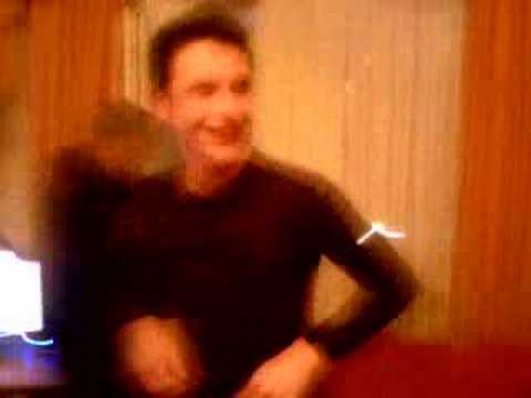 Orhan wie immer besoffen, spielt saz !!!