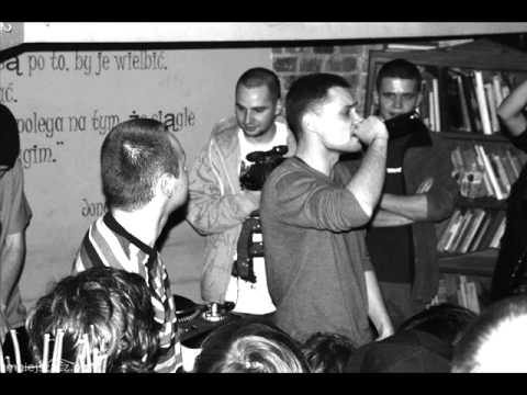 Smarki Smark vs Kno Of CunninLynguists - Kawalek O Dupach Z 4tego Grudnia feat. Emrat