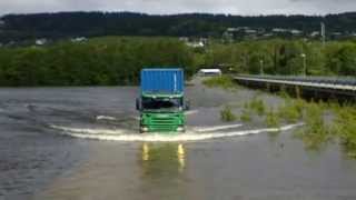 Flom etter Sommerfestivalen 2014