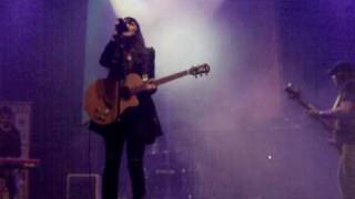 Efecto Mariposa - Mi soledad (directo Santiago de Compostela 2010)