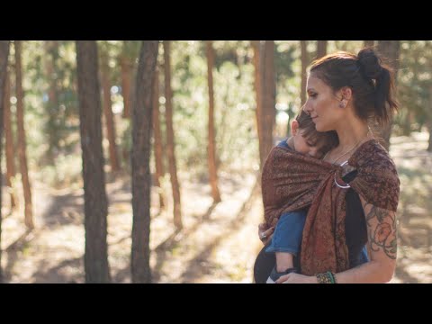 The Benefits of Babywearing