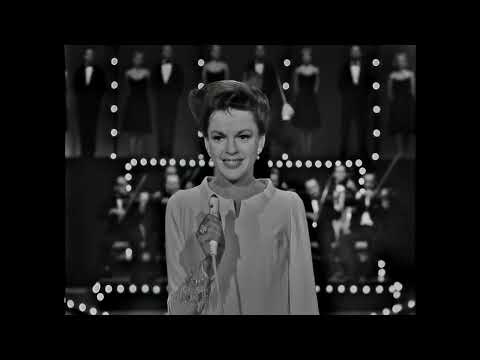 Judy Garland - Hello Bluebird
