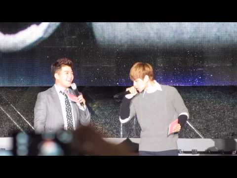 [Fancam] 131006 Gangnam Hanryu Festival - Suho and Baekhyun Imitating Jonghyun's LLO
