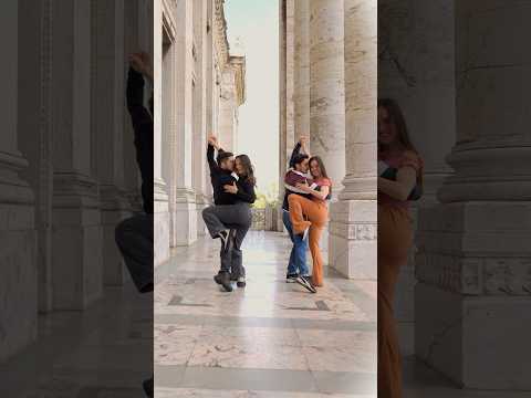 Pensalo bien antes de dar ese paso 🎶 Juan D’Arienzo. 📍Palacio Legislativo, Montevideo, Uruguay.