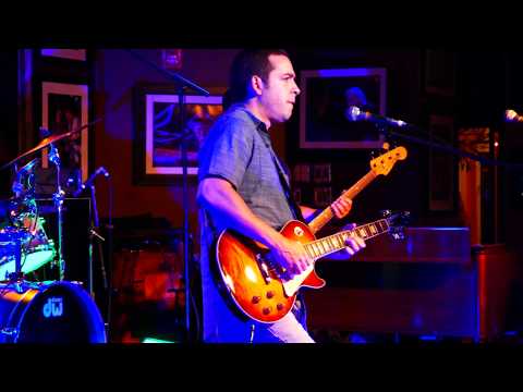 Albert Castiglia Band 2017 09 21 Boca Raton, Florida - Funky Biscuit - Chase Her Around The House