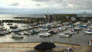 preview picture of video 'Lyme Regis, Dorset, The Harbour & Cobb dawn waking - Timelapse'
