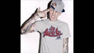 Machine Gun Kelly - Blaze Up ||Bass Boosted||