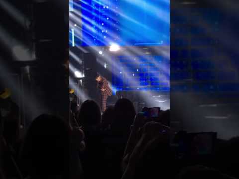 161002 Crooked (G-Dragon Solo) (Big Bang MADE VIP Singapore Fanmeet)