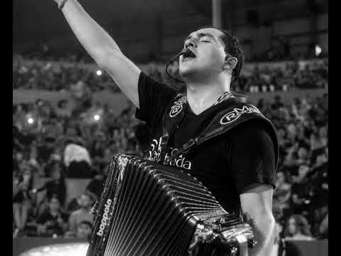 Adicto a ti (marca registrada)