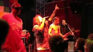 Karamelo Santo: Tu Pa Mi, Negro