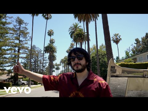 Little Jesus, Jesse Baez - nadie me cae bien (Video Oficial)