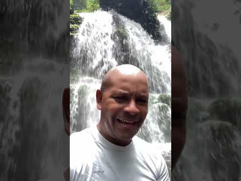 Cascada las golondrinas Santa Fe de Veraguas gracias a los amigos de Rainforest Yasmín hotel