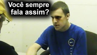 Adolescente assassino choca detetives pela maneira como fala