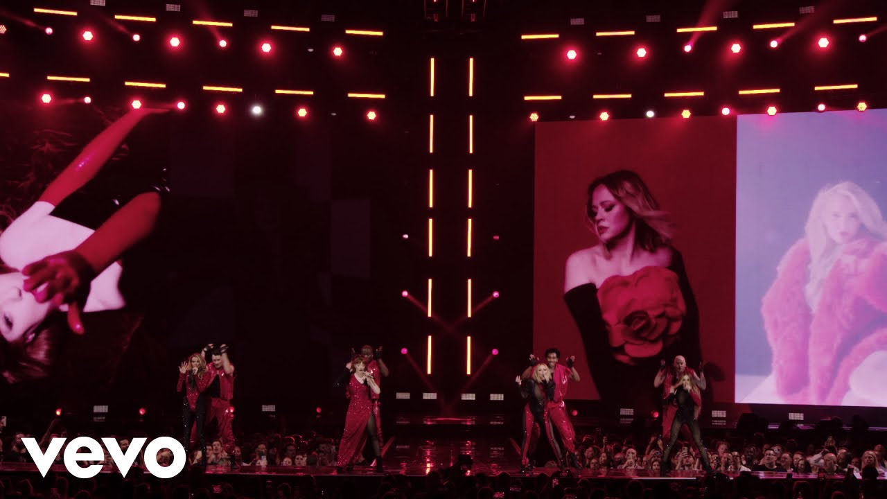 Girls Aloud - On The Metro (Live)