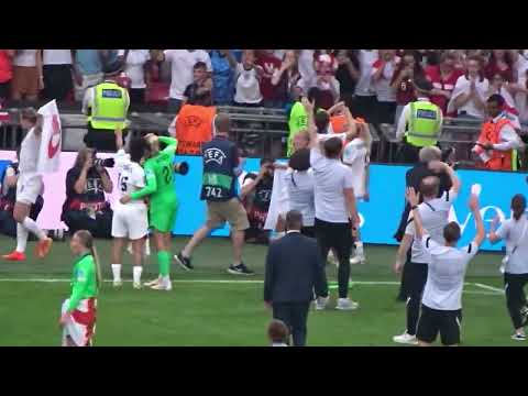 Euro 2022: Here We Goooo! Tooney and Lessi Russo!