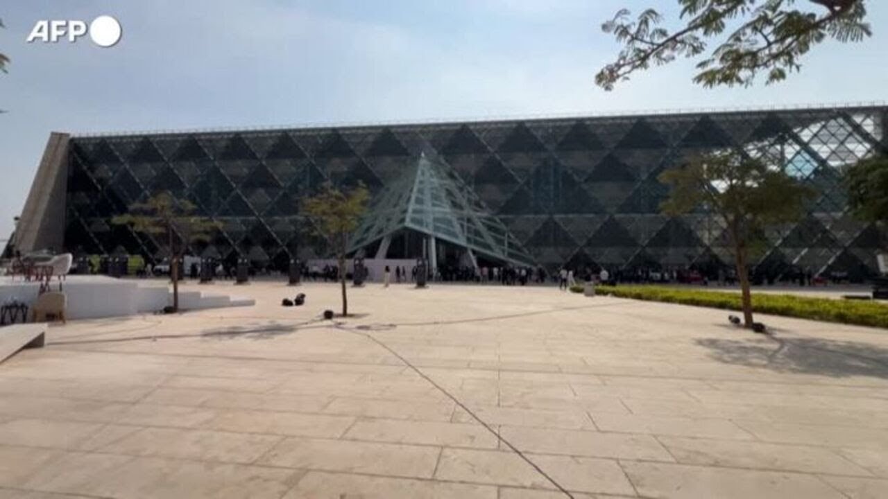 Inaugura oggi il Grande Museo Egizio, leader attesi al Cairo