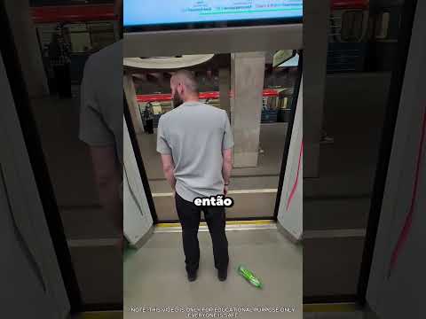 Mano transformou um passeio de trem em uma luta de Wrestling 😂 #engraçado #comédia #shorts
