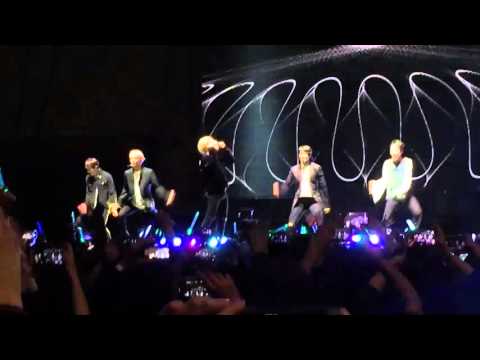 160507 SHINee's spreeading leg moves SHINeeInToronto