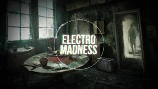 Club Banditz & Vee Brondi Ft. Matthew Steeper - Fugitive (Extended Mix)