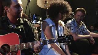 Quédate - Raquel Sofía