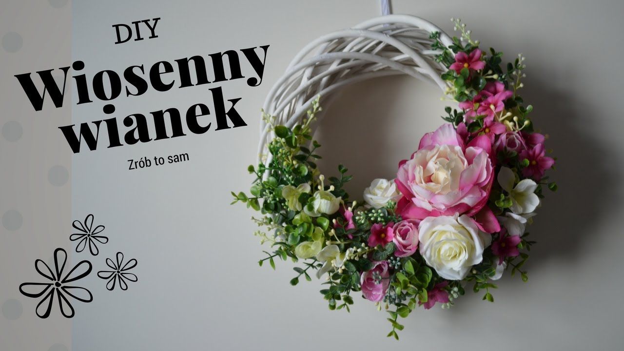 Wiosenny kwiatowy wianek na drzwi