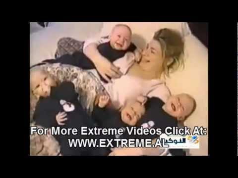 4 Binjaket Qe Qeshin Ne Te Njejten Kohe.