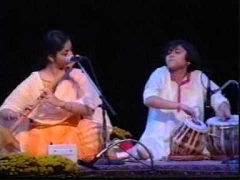 Tabla Girl Rimpa Siva accompanies Flute Legend - Pt. Hariprasad Chaurasia (USA, New York)