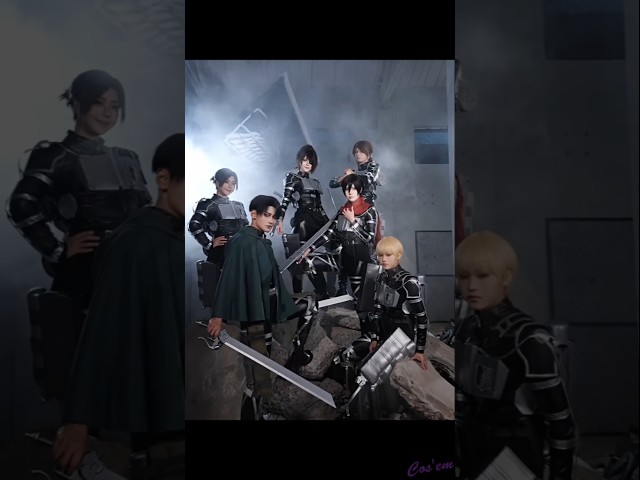 Vídeo relacionado con OSIAS Capa cosplay Anime AoT Survey Corps con emblema bordado de alas (M)