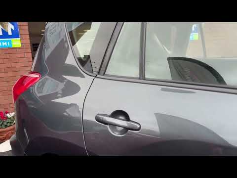 Toyota RAV4 2.0 4X4 5DR LUNA - Image 2