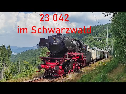 So war sie schon lange nicht mehr gefordert: Dampflok 23 042 auf Zeitreise im Schwarzwald