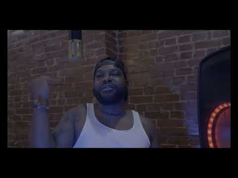 Famous Kash "NUMB" Performance Video